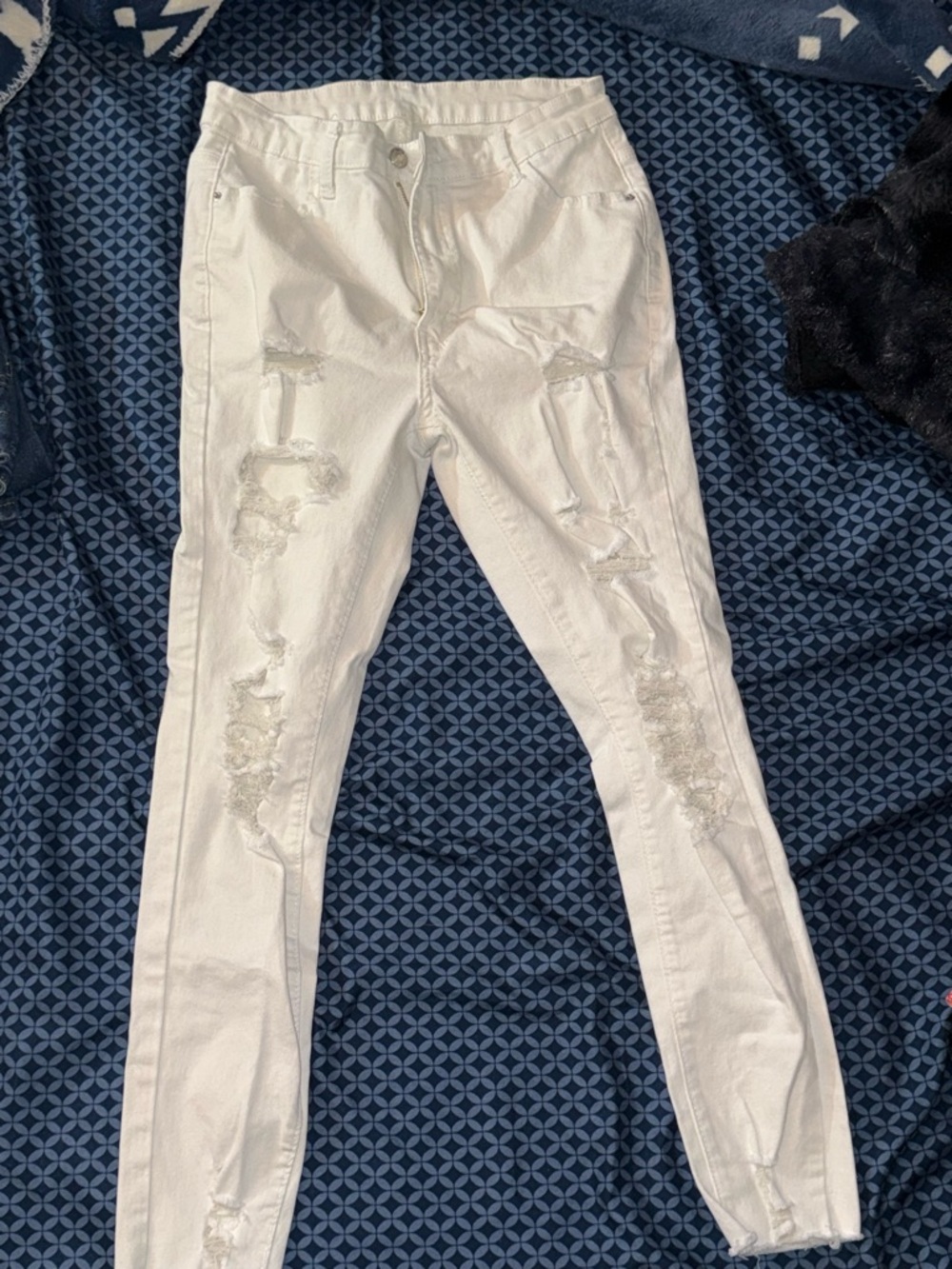SHEIN White High-Rise Skinny Jeans with Distressed Hem